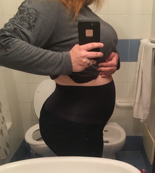 Pregnant + extreme curve in lower back Glow Community